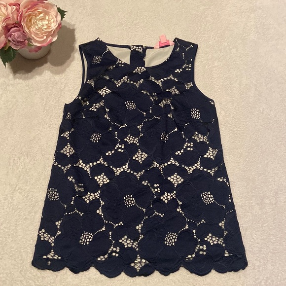 Lilly Pulitzer Tops - LILLY PULITZER Size XS Beautiful Blue & White Size XS Top